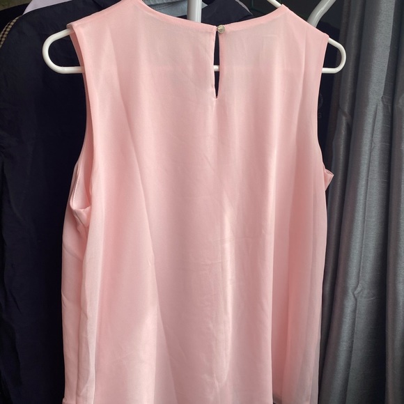 Calvin Klein flowy tank - Picture 2 of 3